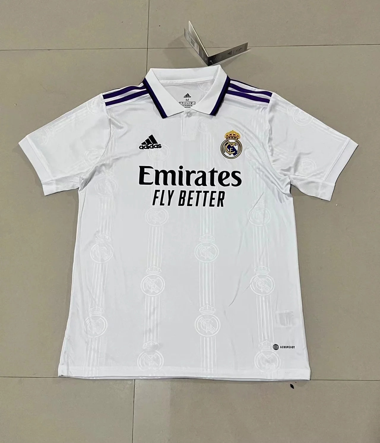 Real Madrid  22-23 Local