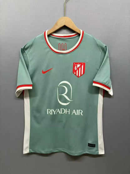 Atlético de Madrid 24-25 Visitante