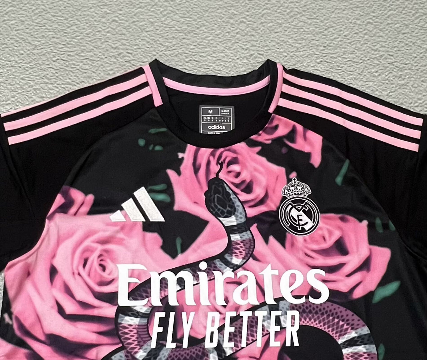 Real Madrid  25-26 Ed Serpiente Rosa