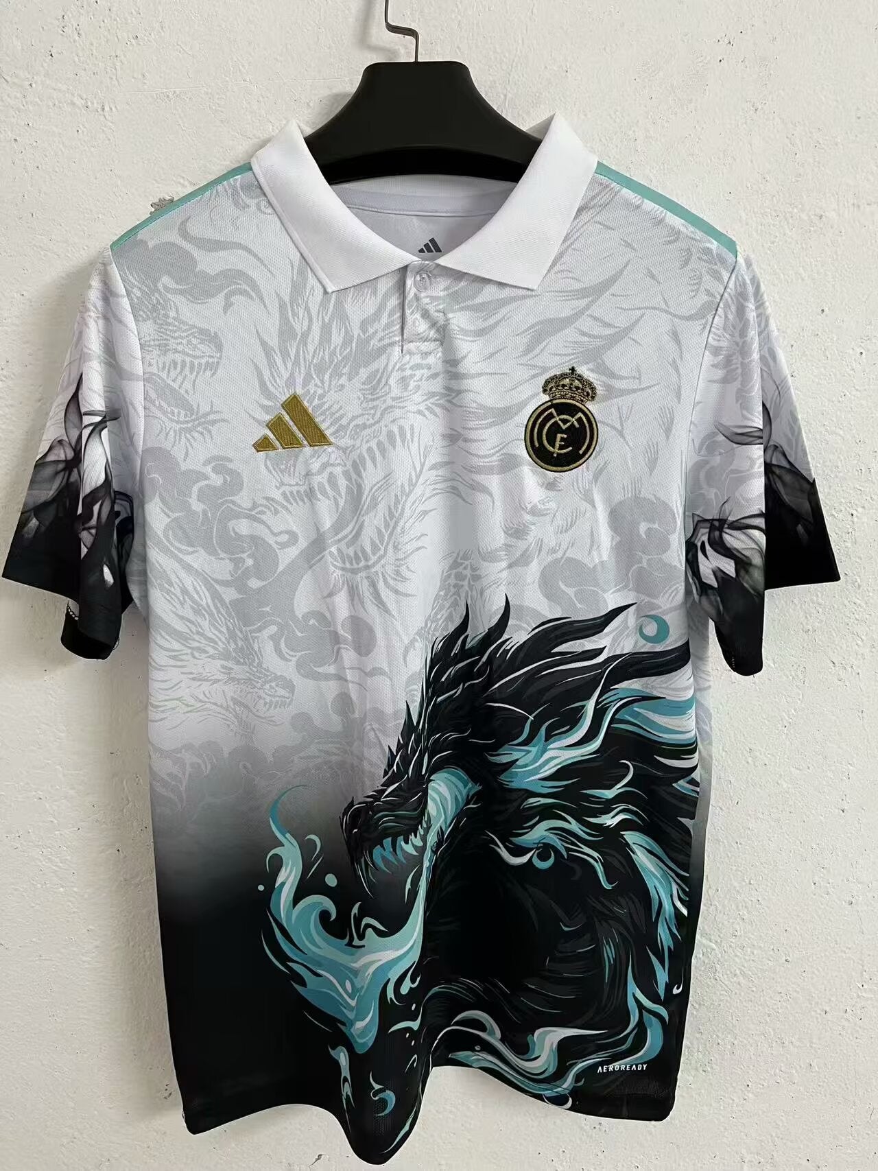 Real Madrid  25-26 Polo