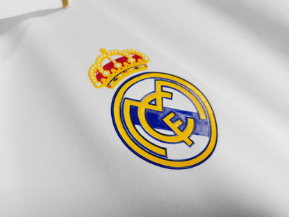 Real Madrid  11-12 Local