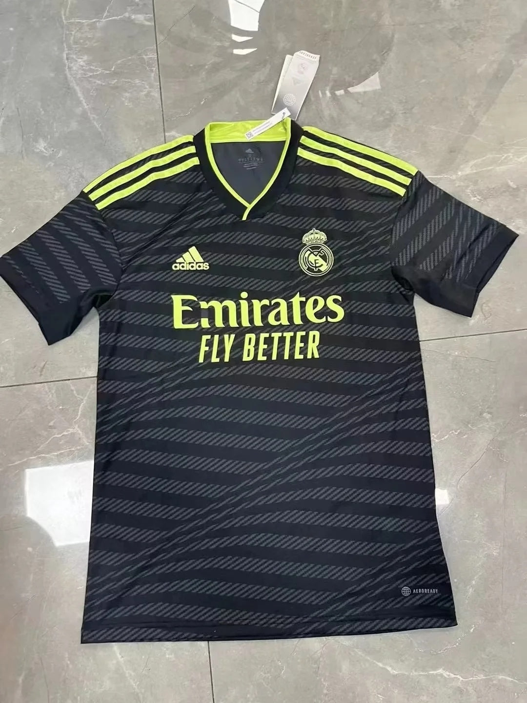 Real Madrid  22-23 Visitante